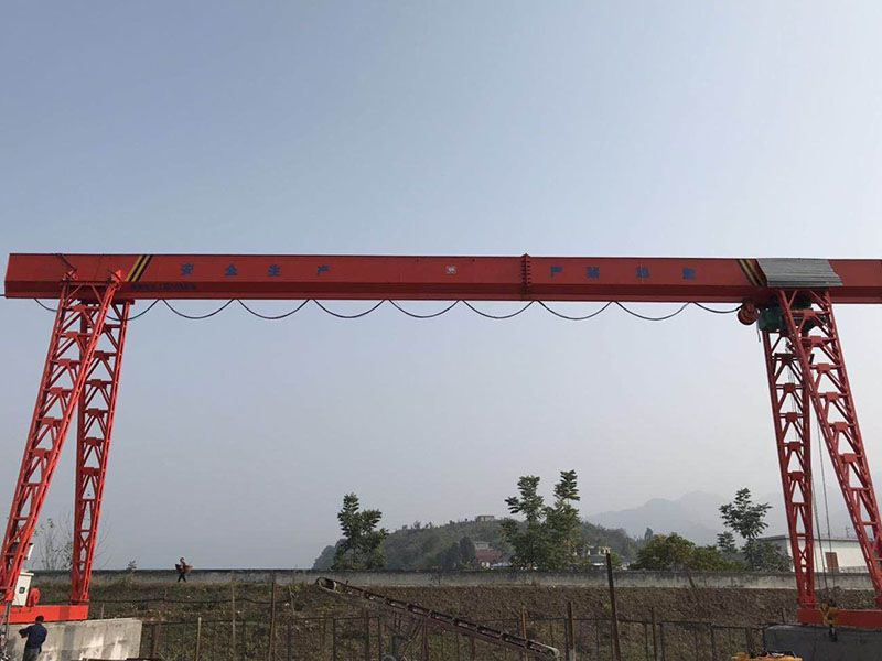 單梁門式起重機(jī)