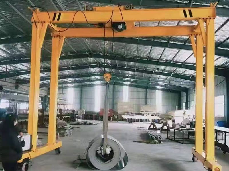 無(wú)軌龍門(mén)吊